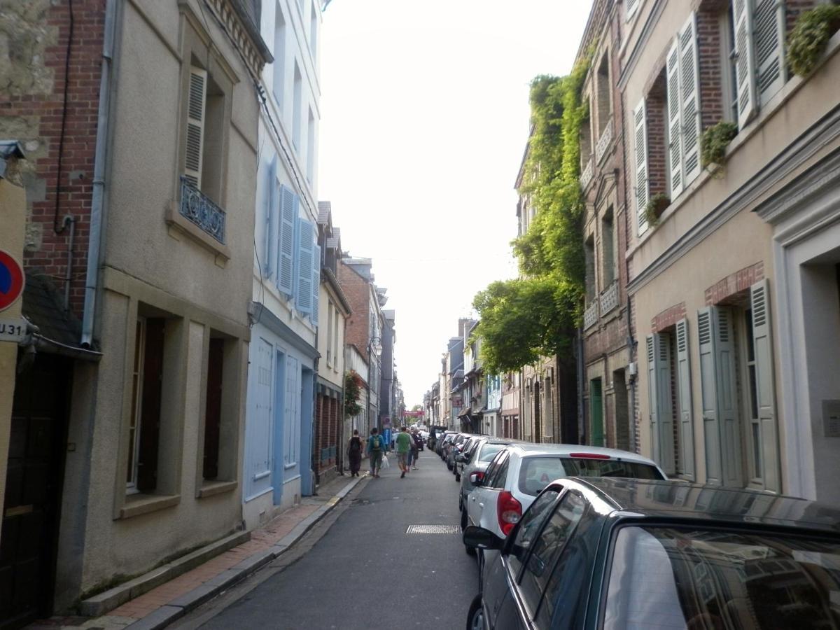 Gite Les Grenouilles オンフルール エクステリア 写真